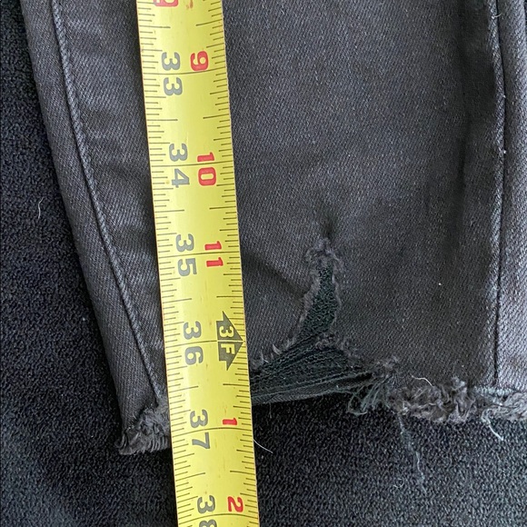 Universal Thread mid rise skinny black jeans - Picture 5 of 7
